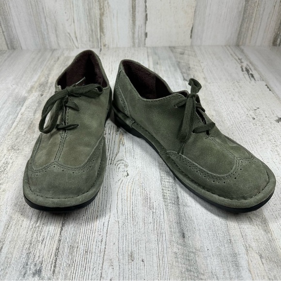 Newport News Easy Style Sage Green Fine Suede Leather Laced Loafers #462 - Picture 1 of 10